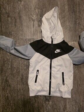 Nike White Black Light Gray Colorblock Hooded Windbreaker